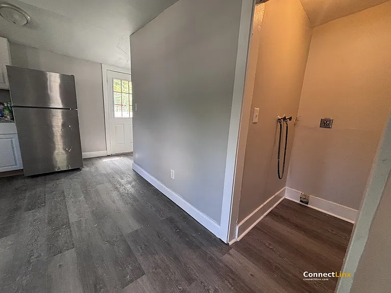 30 Daisy St — Photo 7