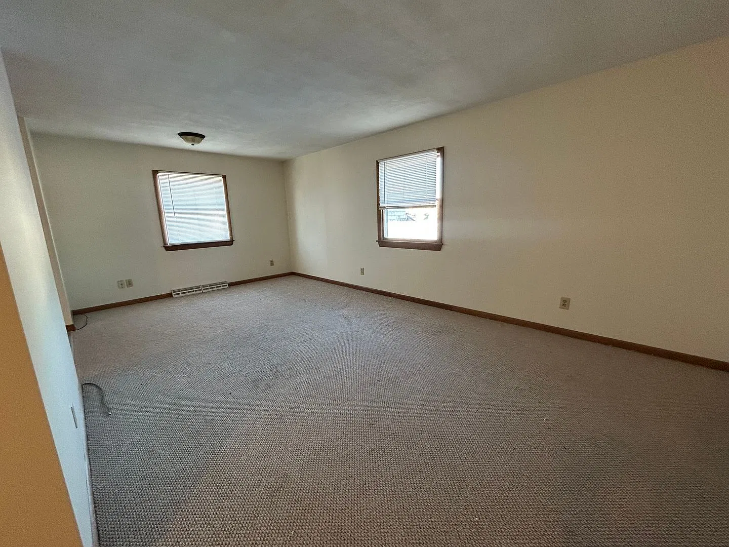 nbr318.5 — Photo 3