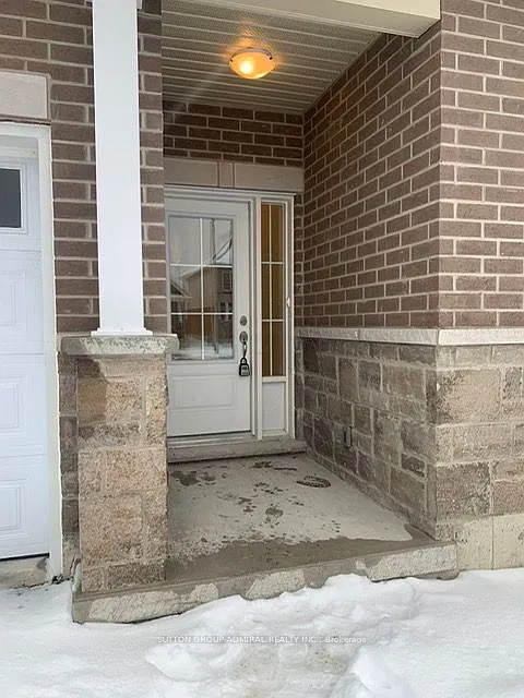 3 bed, $2,700 — Photo 3