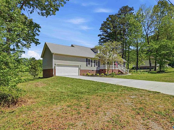 2nd image of 116 Newport Dr