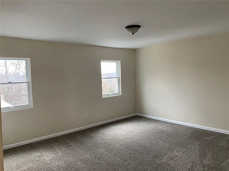 128 Weber Way — Photo 12