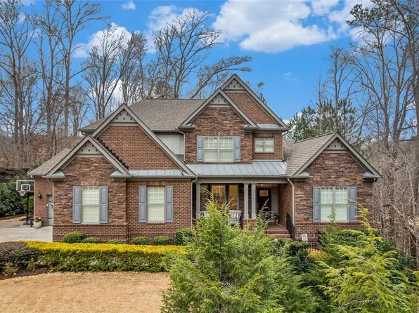 1190 Mosspointe Dr, Roswell, GA 30075