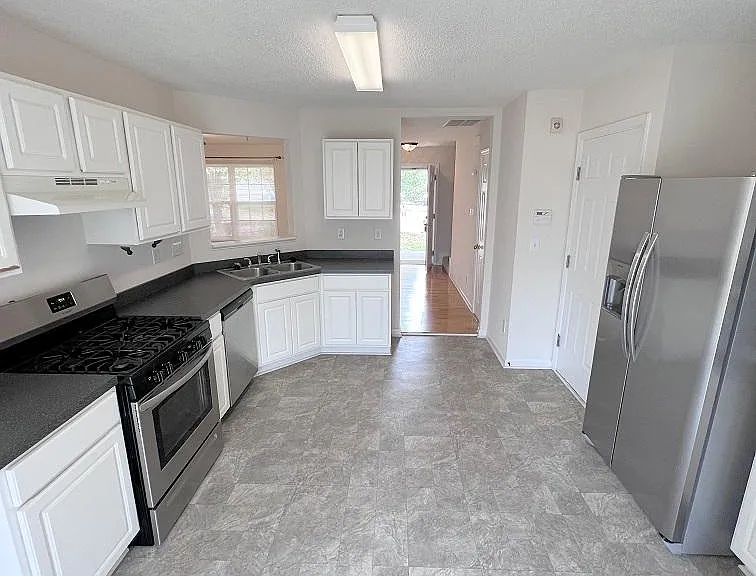 12 Kimbrough Ct — Photo 4