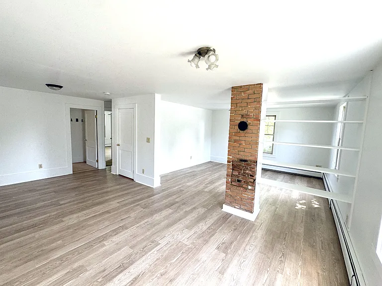 3 Reservoir St #5 — Photo 4
