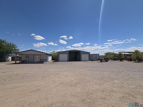 2nd image of 407 Bass Rd
