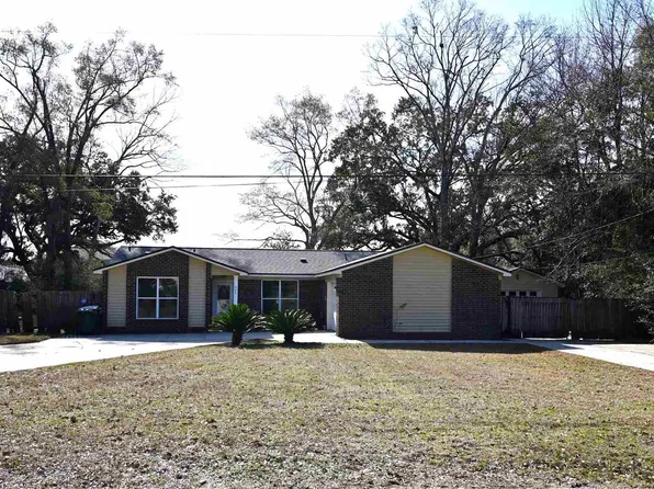 925 J E Boyd Ln, Pensacola, FL 32534