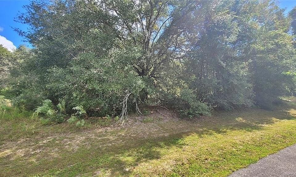 2nd image of 2071 W Magenta Dr