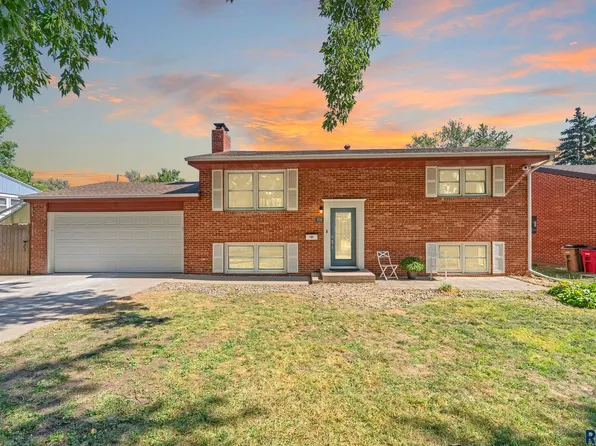 3016 S Jefferson Ave, Sioux Falls, SD 57105