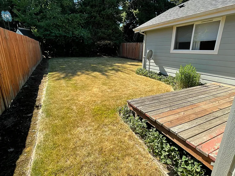 506 Southgate Dr S — Photo 12