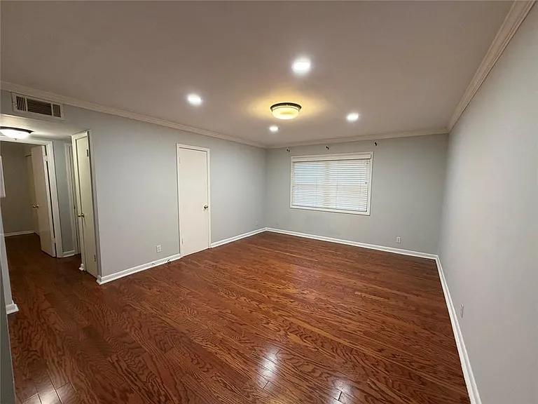 789 Jordan Ln #2 — Photo 4