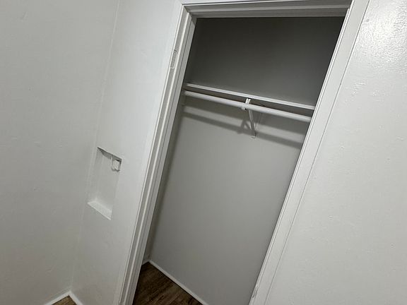 3rd image of 1752 Chestnut Ave #1754