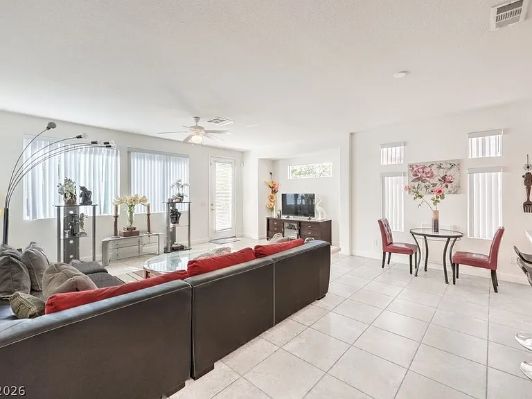 437 Eternity St — Photo 7