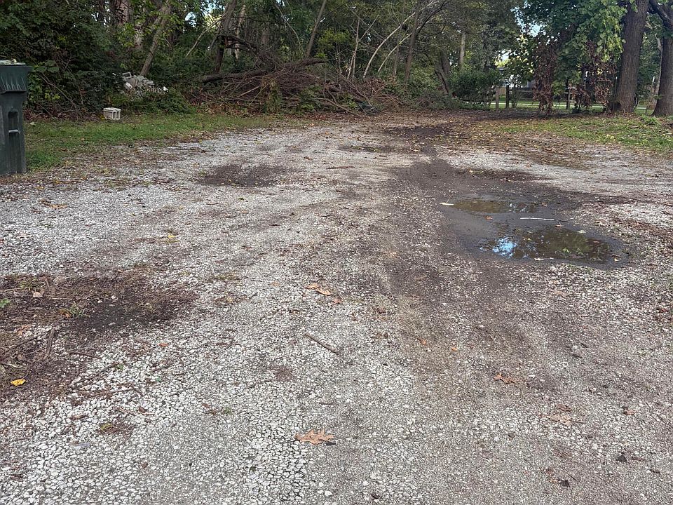 2nd image of 300 Arthur Ave