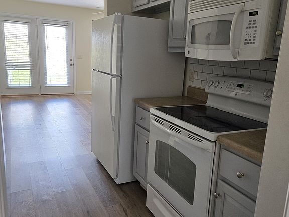 4th image of 109 Joyce Dr