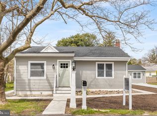 9 S 6th St, Del Haven, NJ 08251