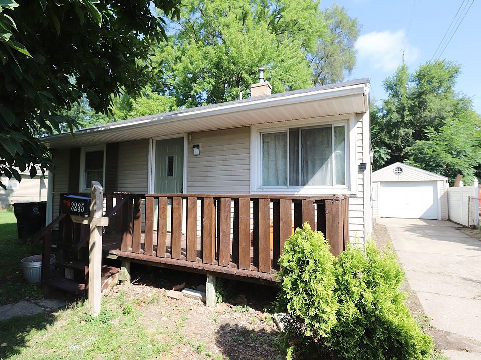 1st image of 3235 Whittier Ave