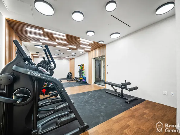 2258 Fulton Street image 12 of 24