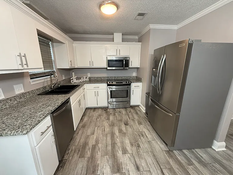 435 Braener Cir — Photo 38