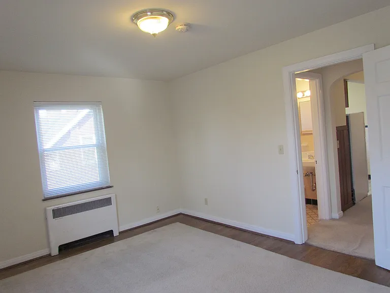 3921 Saint James Ave #1 — Photo 7