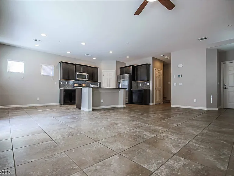 1143 Jesse Harbor Ave — Photo 6