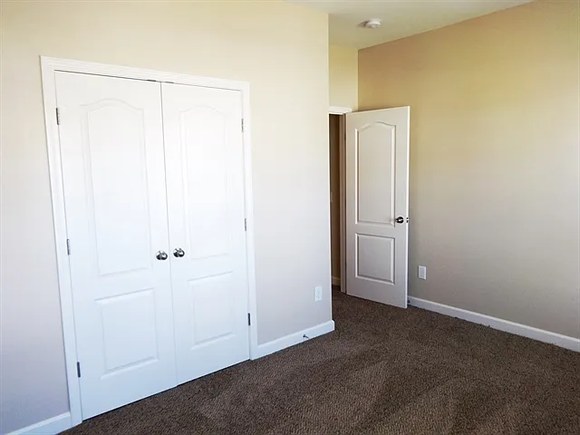 515 Crossland Dr — Photo 16