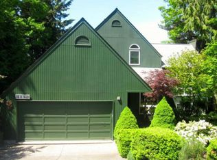 8957 SW Terwilliger Blvd, Portland, OR 97219