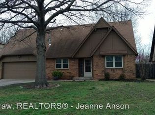 909 S Redbud Ave, Broken Arrow, OK 74012