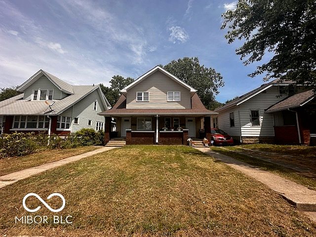 1st image of 1027 Blaine Ave