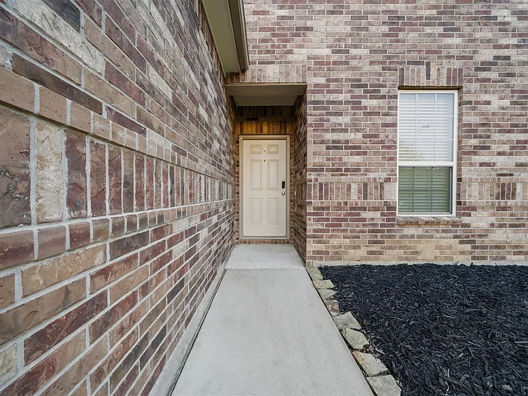 19603 Blue Pine Cir — Photo 38