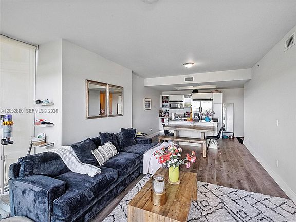 5th image of 888 Biscayne Blvd APT 309