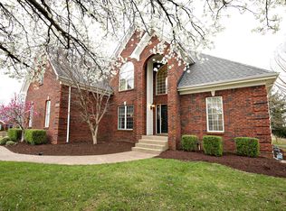 3904 Forest Trace Ct, Louisville, KY 40245