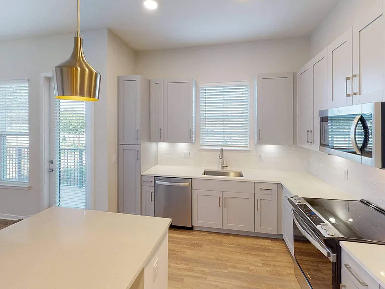 Corban Freedom Apartments — Photo 42
