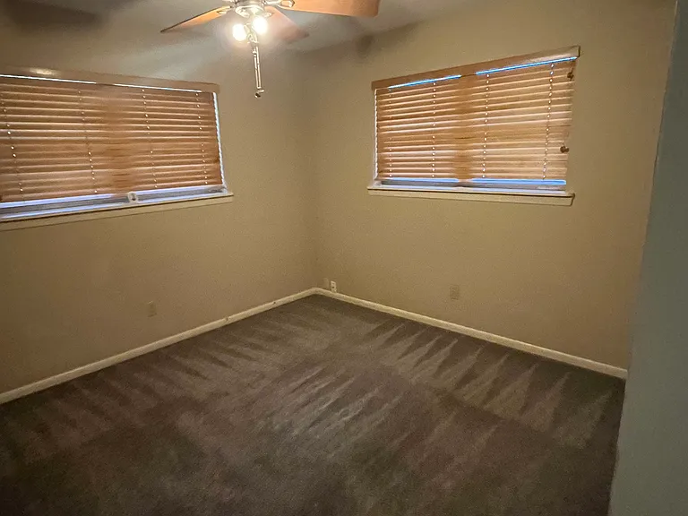 1506 Elizabeth St — Photo 14