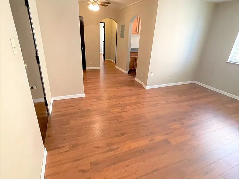 5712 Phillips Ave #B9 — Photo 79