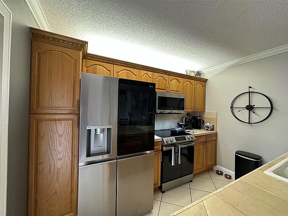 5th image of 8320 S Coral Circle