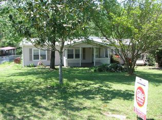 547 Fieldtop Dr, Winston Salem, NC 27107