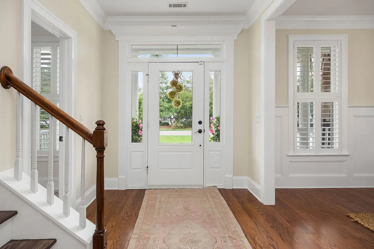 4 bed, 3064 sqft, $3,350 — Photo 3