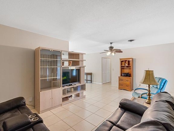 5th image of 1586 29th Avenue