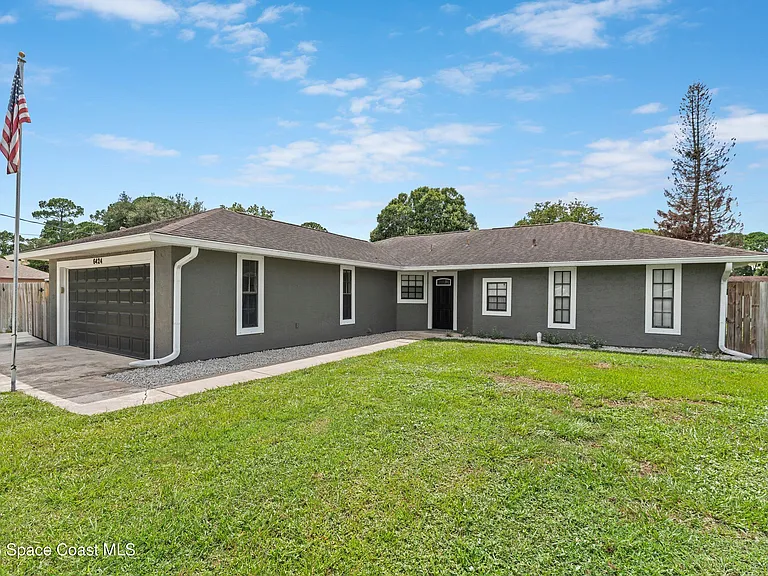 6424 Dane Ave — Photo 3
