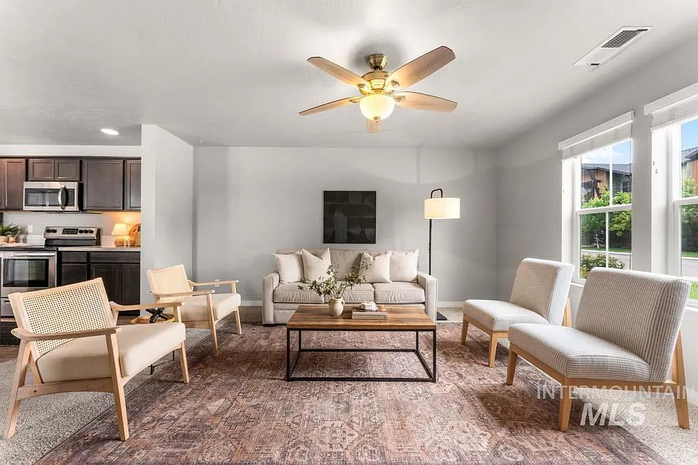 3 bed, 2.5 bath, 1536 sqft, $2,395 — Photo 4