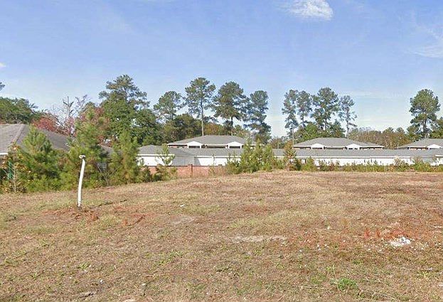 2nd image of 820 Jessamine Trl