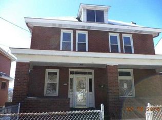 405 Fair Oaks St, Mc Kees Rocks, PA 15136