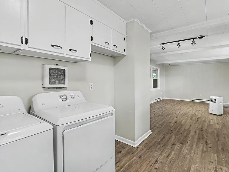 7610 Grove Ave — Photo 6
