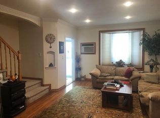 14226 61st Rd, Flushing, NY 11367