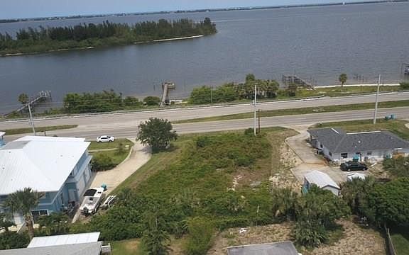 3rd image of 7160 S Us Highway 1