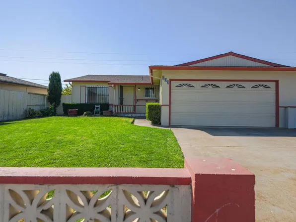 430 Calaveras Dr, Salinas, CA 93906