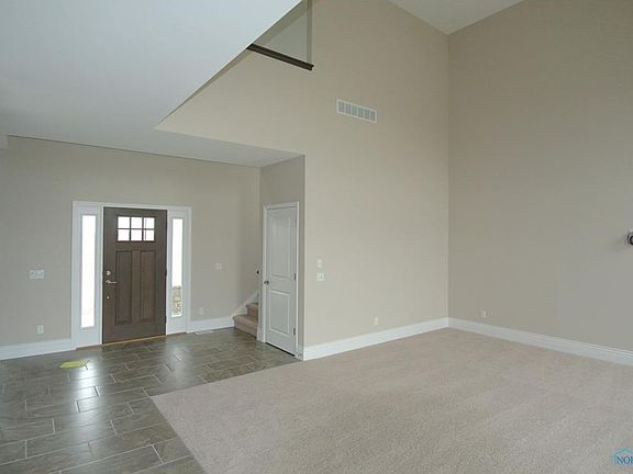 3rd image of 210 Drakefield Ct