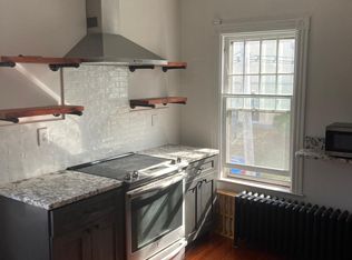 71 Deane St, Portland, ME 04102