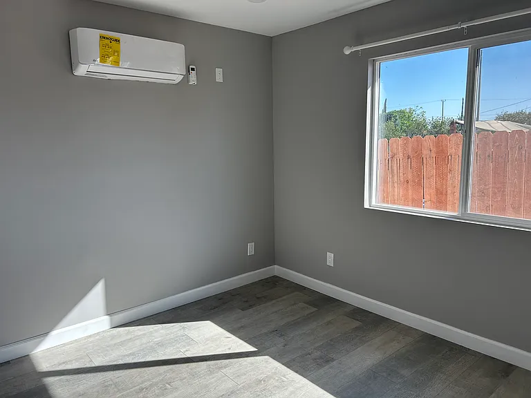 13170 Mercer St #1/2 — Photo 5