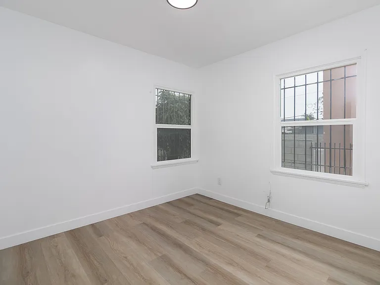 1723 W 35th Pl #1723 — Photo 20